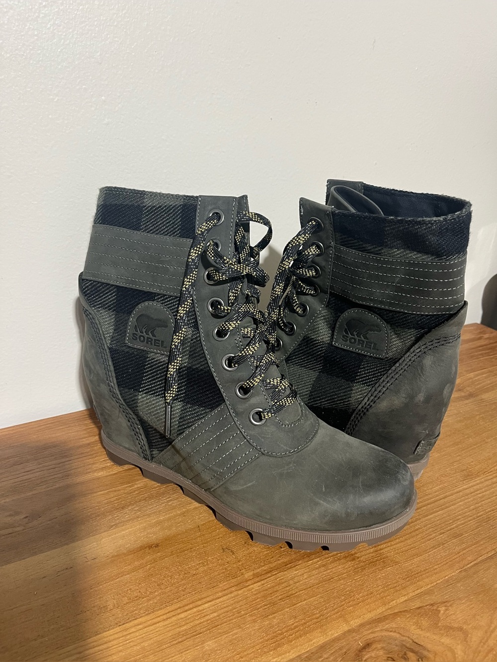 Sorel Lexie Wedge Boot Waterproof Buffalo Plaid In Olive Green & Black